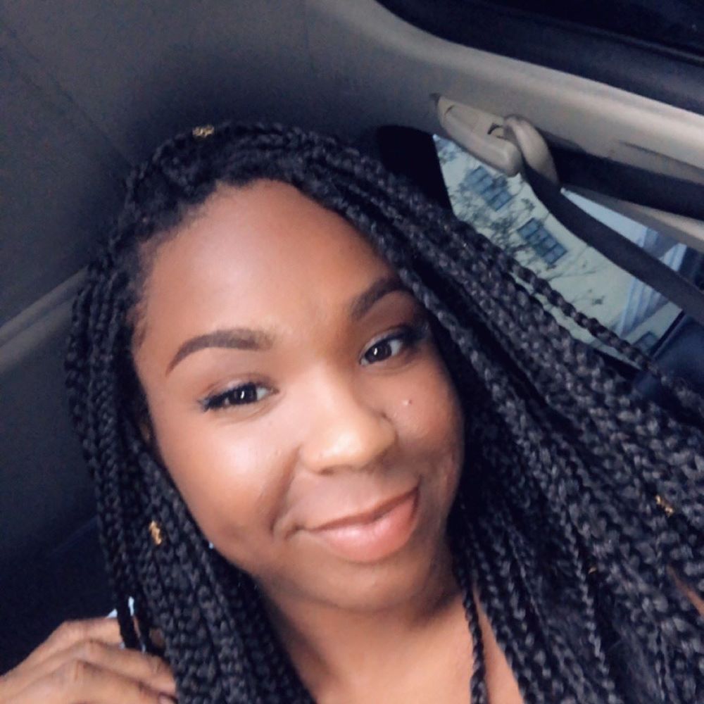 Meet your Posher, Jasmine